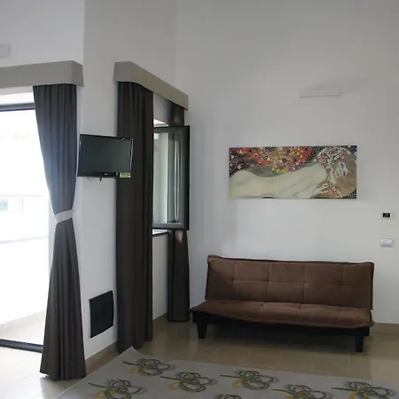 Costantino Farm stay *